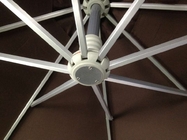 2.5Mのオフセットの傘のあたりのベージュ二重テラスの傘360度の回転基盤 サプライヤー