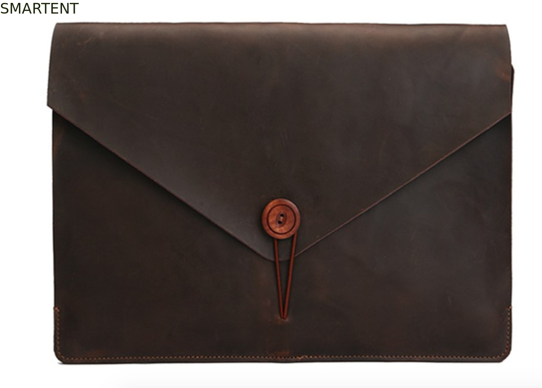 A4サイズのブラウンの封筒様式のラップトップは本物文書に革を張るラップトップの封筒の袖にスリーブを付ける サプライヤー