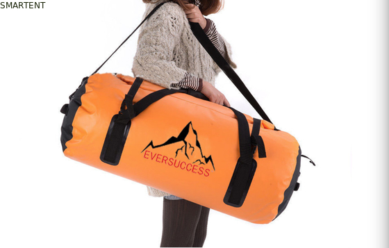 60L 大きいオレンジ 防水旅行バッグ 600D スポーツ デュフェルバッグ 肩こり サプライヤー