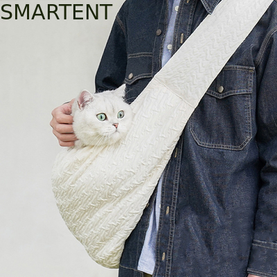 可愛いペット用品 白色ポリエステル ペットショルダーバッグ 冬暖かい ウォーキングバッグ 柔らかい快適なペットバッグ サプライヤー